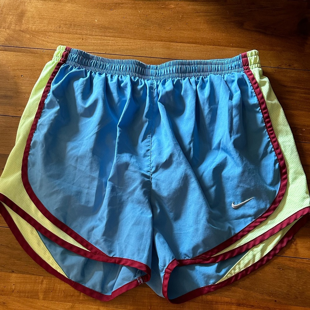 NWOT Nike Athletic Shorts in Size Small